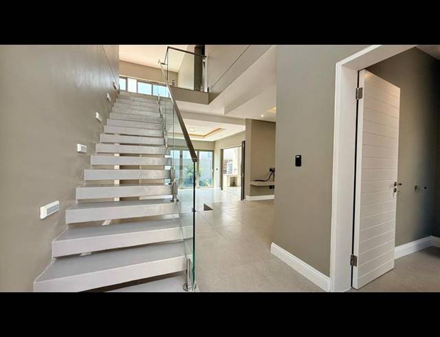 3 BEDROOM PROPERTY TO RENT IN BRYANSTON WEST